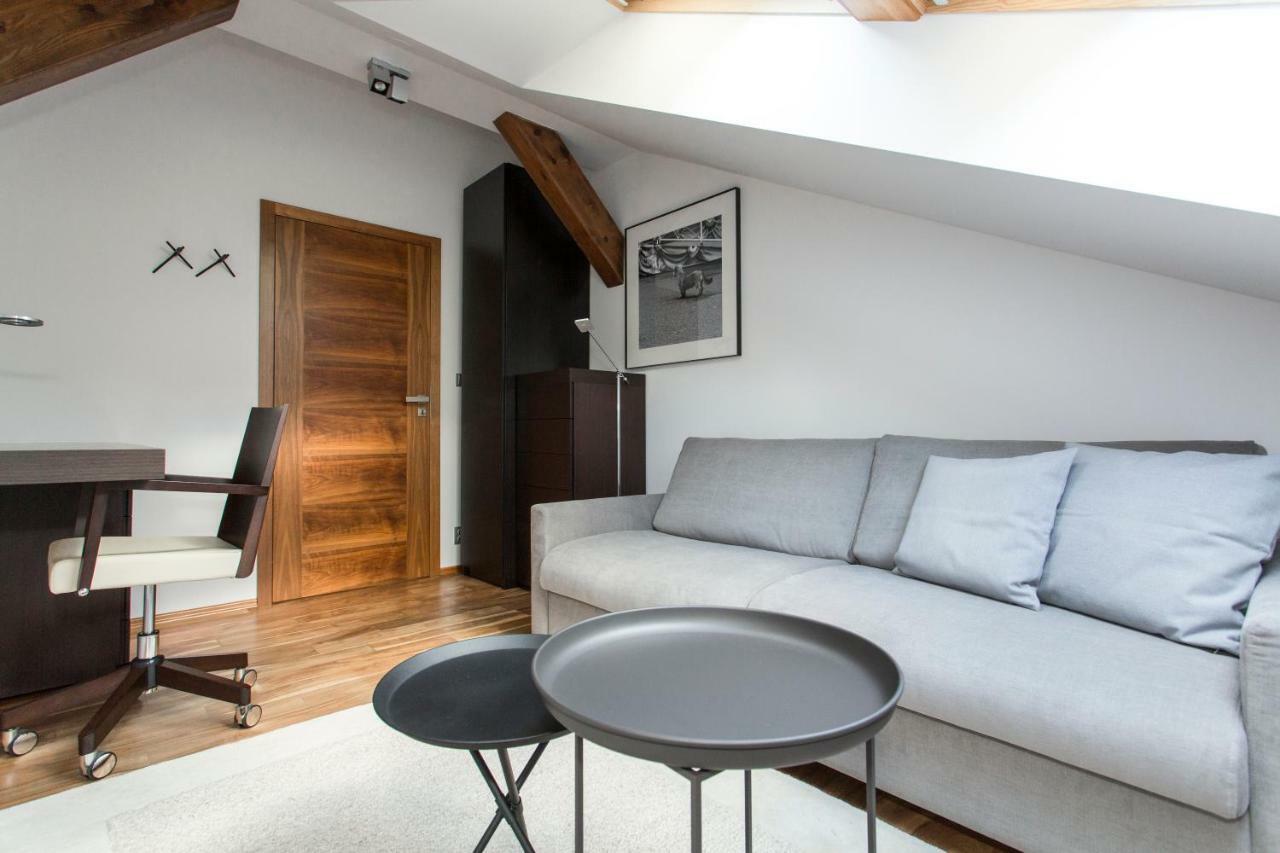 Attic Apartment Прага Экстерьер фото